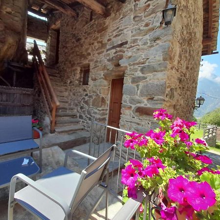 Bed & Breakfast La Crotta Pont-Saint-Martin Exterior photo