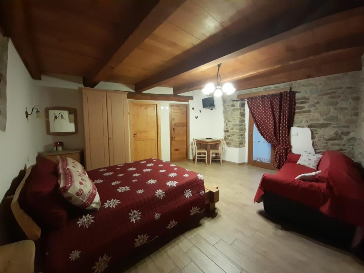 Bed & Breakfast La Crotta Pont-Saint-Martin Exterior photo