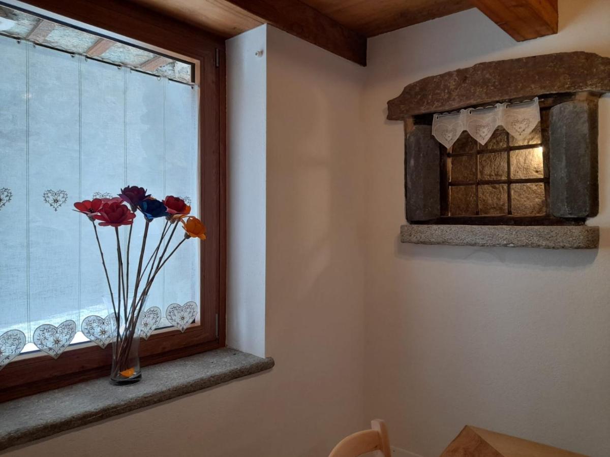 Bed & Breakfast La Crotta Pont-Saint-Martin Exterior photo